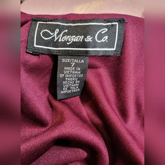 Morgan & Co size 7 Burgundy Strappy Back Sequin Lace Evening Dress NWOT - Picture 7 of 7